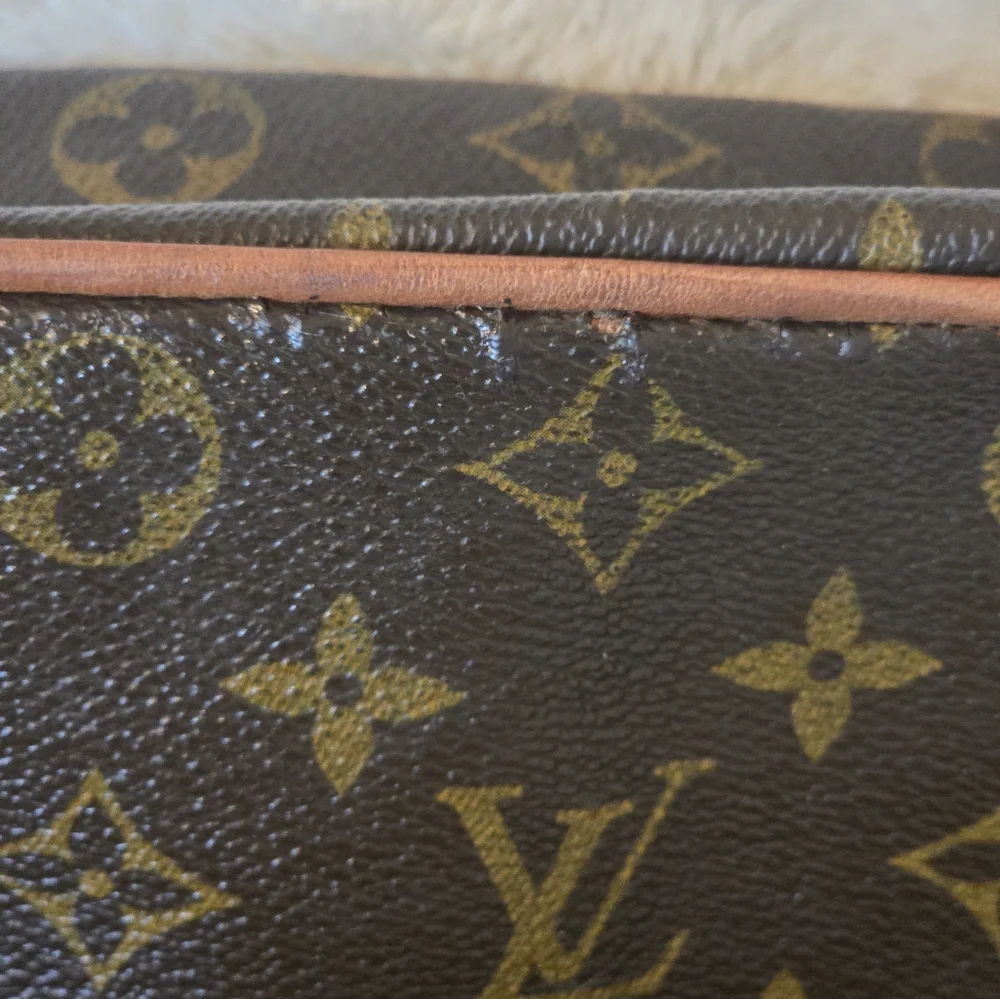 Louis Vuitton Danube bag 11x8x3 - Picture 2 of 13